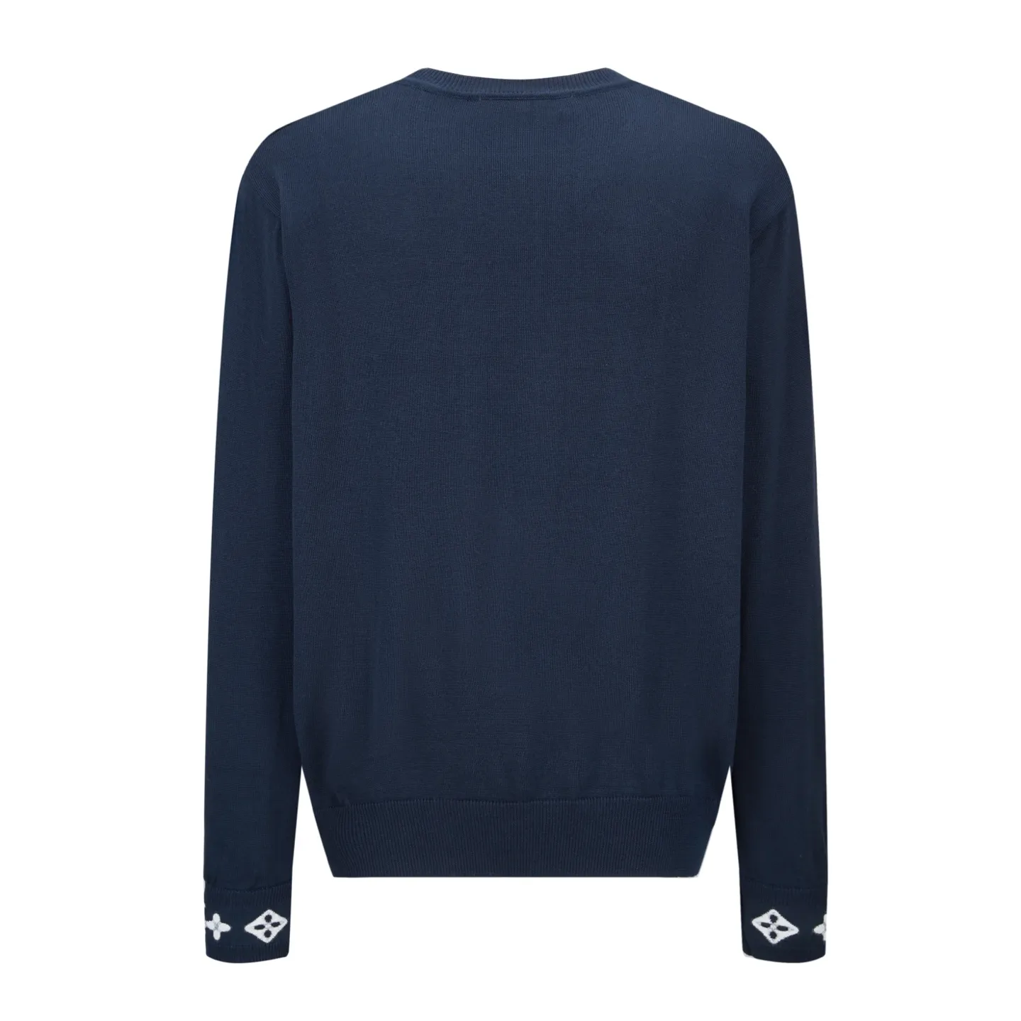 🅿️440 1v 25SS cuff jacquard crew neck sweater (navy blue) The original version was purchased for 15,100 and developed. The fabric is made of 55% cashmere fabric and 45% cotton. The fabric is soft and comfortable and does not cling to the upper body. The three-dimensional and stylish version can be worn outside or as a base layer. The fabric is washed frequently to fix the pattern and color. The jacquard is made of professional point jacquard on wool looms imported from Germany, and is reproduced from the original 1:1 scanned pattern. This round-neck pullover is made of soft cashmere in trendy tones and features Monogram elements on the ribbed knitted cuffs. It goes well with a variety of looks. Size:S-M-L-XL
